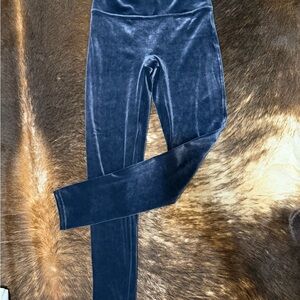 SPANX Velvet High-Waist Leggings in Navy Blue
